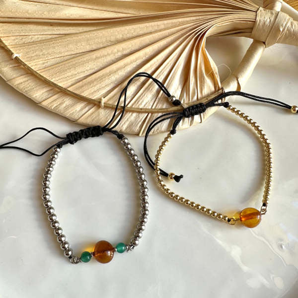 One - Pulseira Ajustável em Ambar e Aço