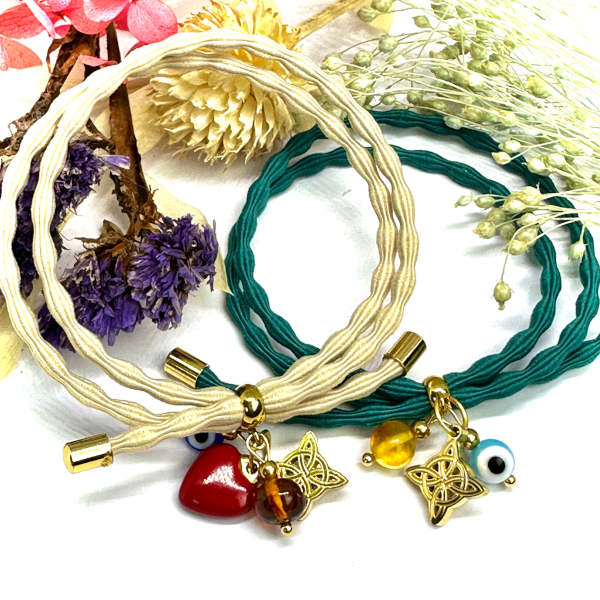 Pulseiras Karma com Amuletos de Proteção