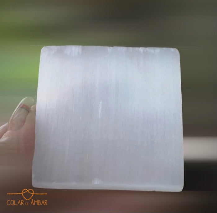 Selenite - Cristal de Limpeza e Equilíbrio (base quadrada)