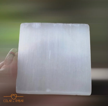 Selenite - Cristal de Limpeza e Equilíbrio (base quadrada)