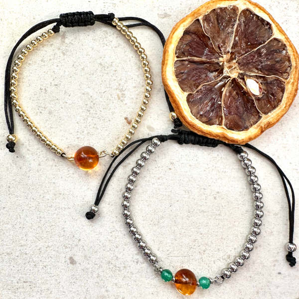 One - Pulseira Ajustável em Ambar e Aço