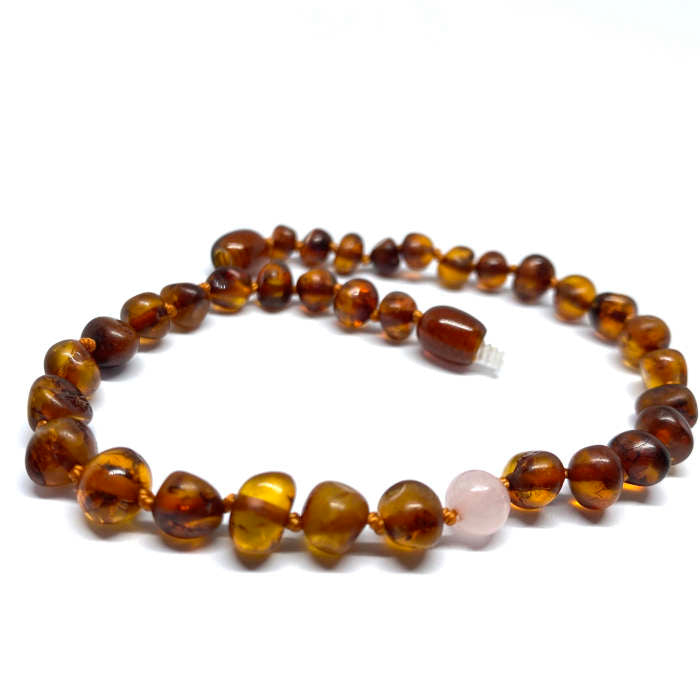 Tornozeleira (adulto) de Âmbar Modelo Uno Barroco Cognac e Quartz Rosa