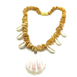 Colar Summer Days de Âmbar Manteiga com Conchas