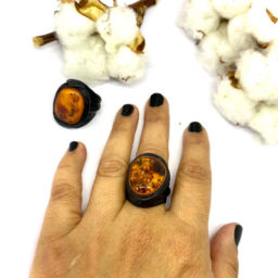 Anel Cabedal e Âmbar