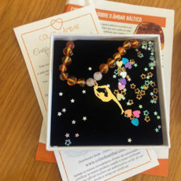 Colar de Âmbar com Pendente Dança